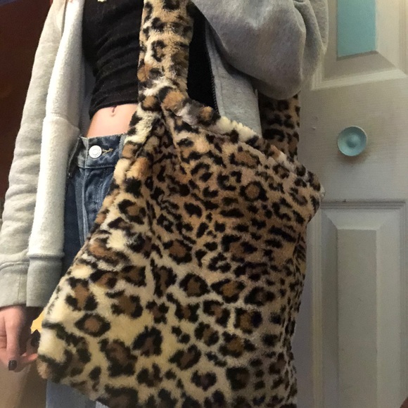 fuzzy cheetah faux fur tote shoulder bag - Picture 4 of 4